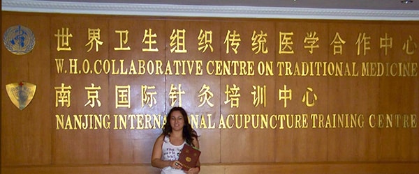 Lara Cavallero alla scuola internazionale di agopuntura in Cina